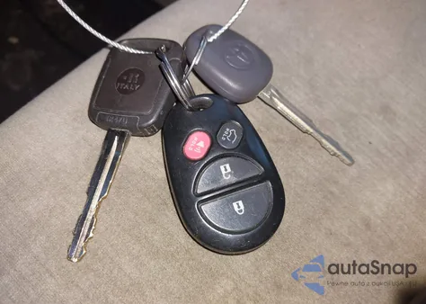 2013 Toyota Highlander Base Plus V6 из США, поврежденный, VIN 5TDBK3EH9DS192668